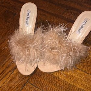 Fur heels